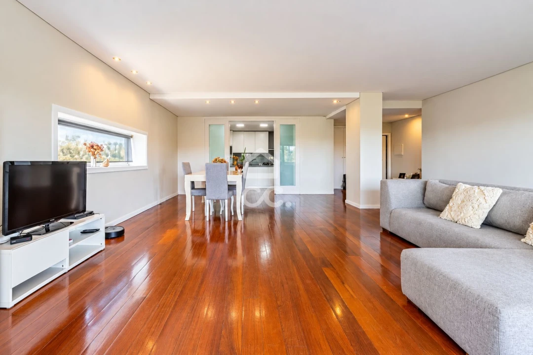 Apartamento T4 para Venda em Antas e Abade de Vermoim Foto 6