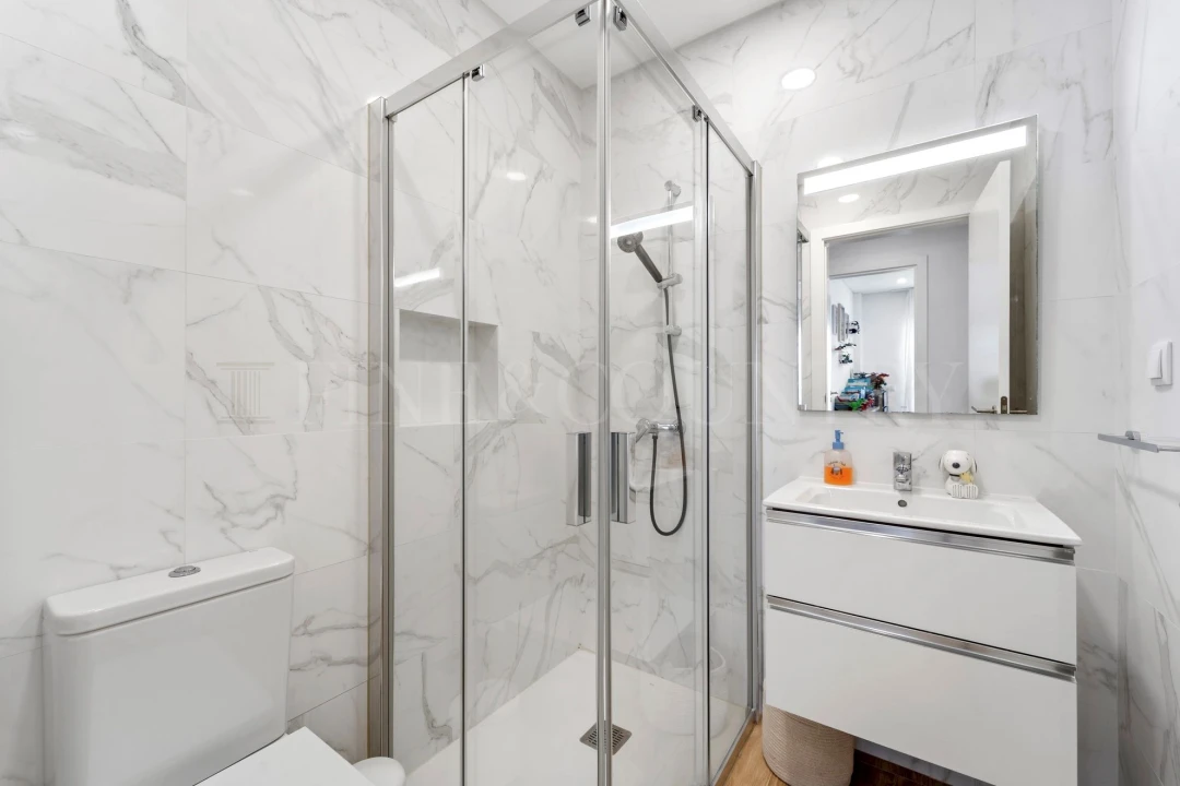 Apartamento T2 para Venda em Quarteira Foto 23