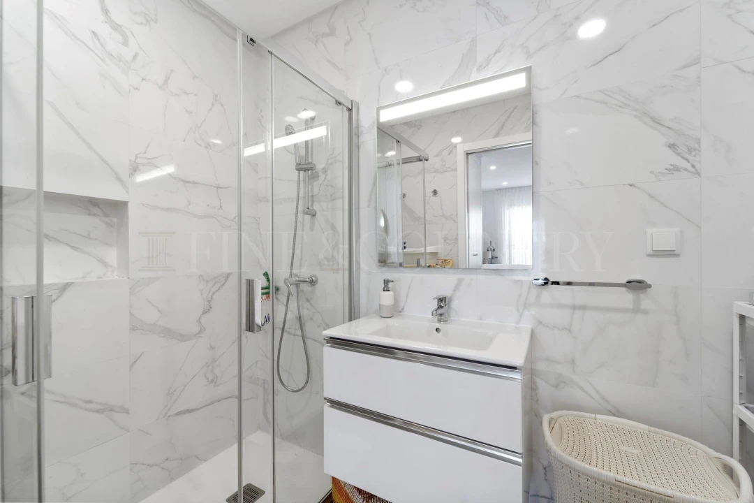 Apartamento T2 para Venda em Quarteira Foto 20