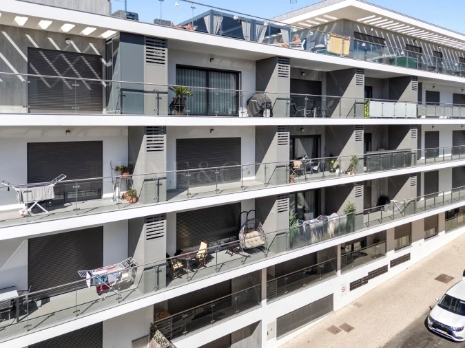 Apartamento T2 para Venda em Quarteira Foto 28