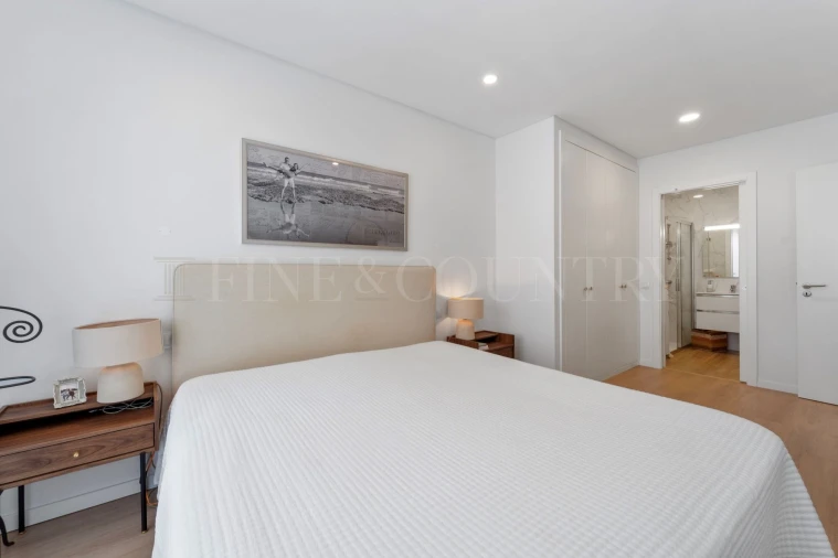 Apartamento T2 para Venda em Quarteira Foto 18