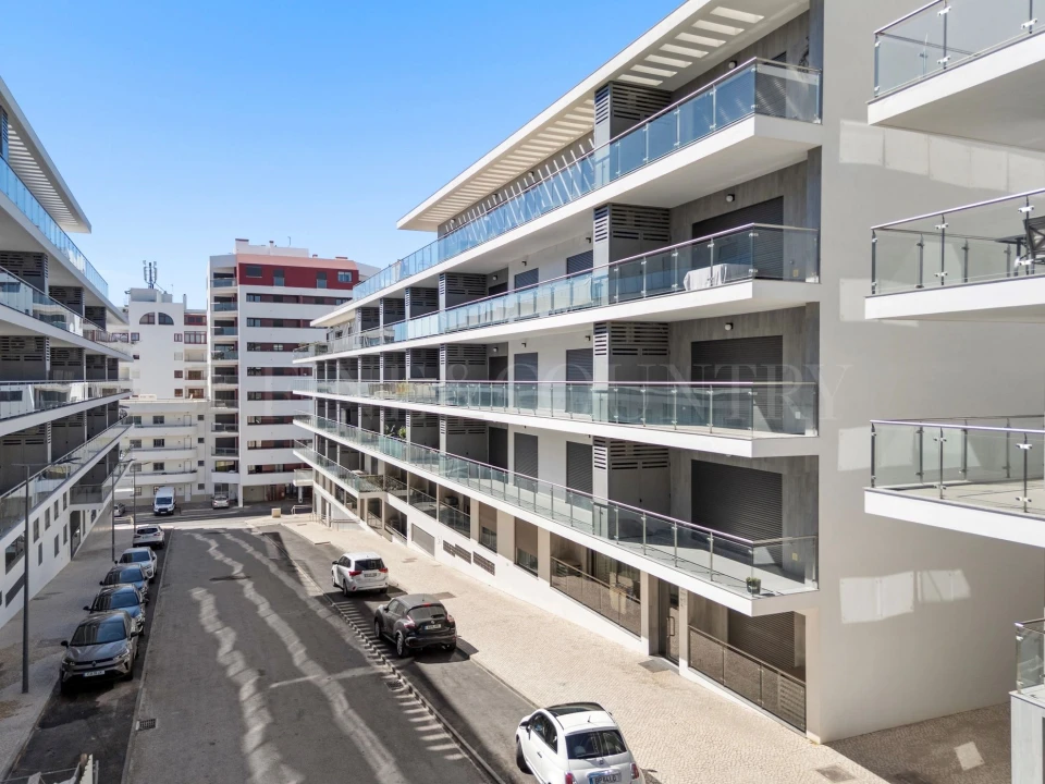 Apartamento T2 para Venda em Quarteira Foto 3
