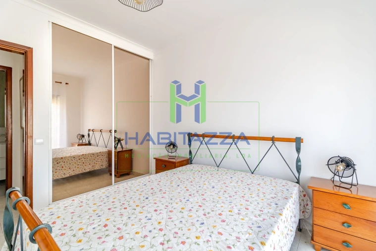 Apartamento T2 para Arrendamento em Estômbar e Parchal Foto 19