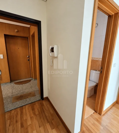 Apartamento T2 para Venda em Custoias