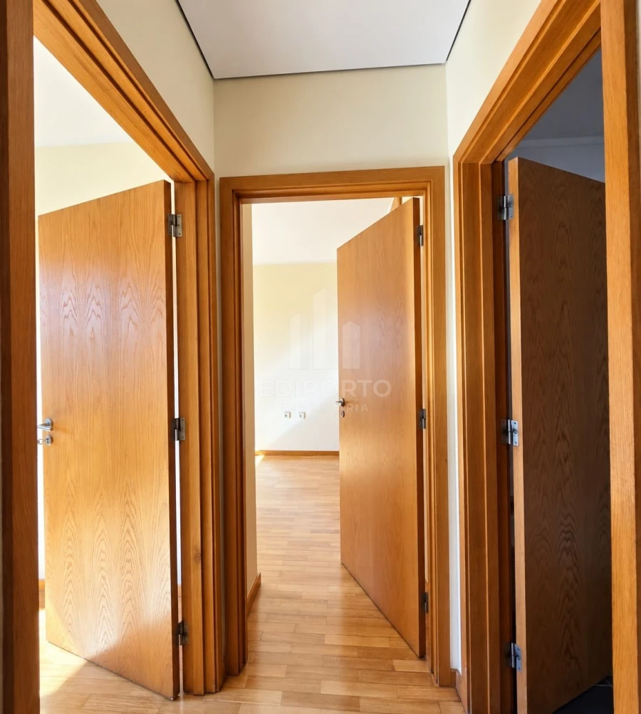 Apartamento T2 para Venda em Custoias Foto 10