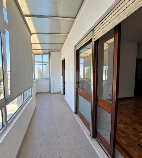 Apartamento T4 para Venda em Campanhã