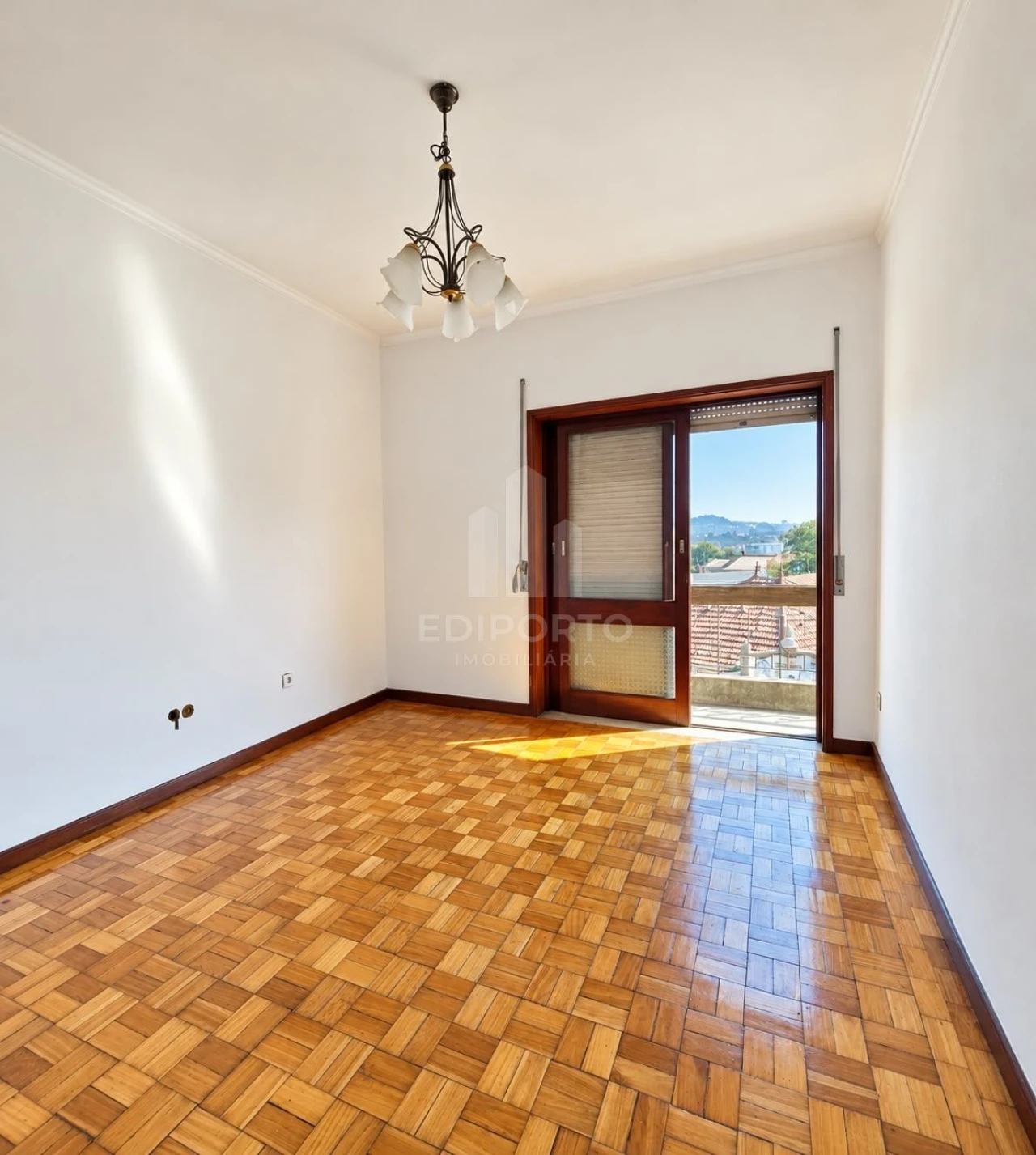 Apartamento T4 para Venda em Campanhã Foto 1