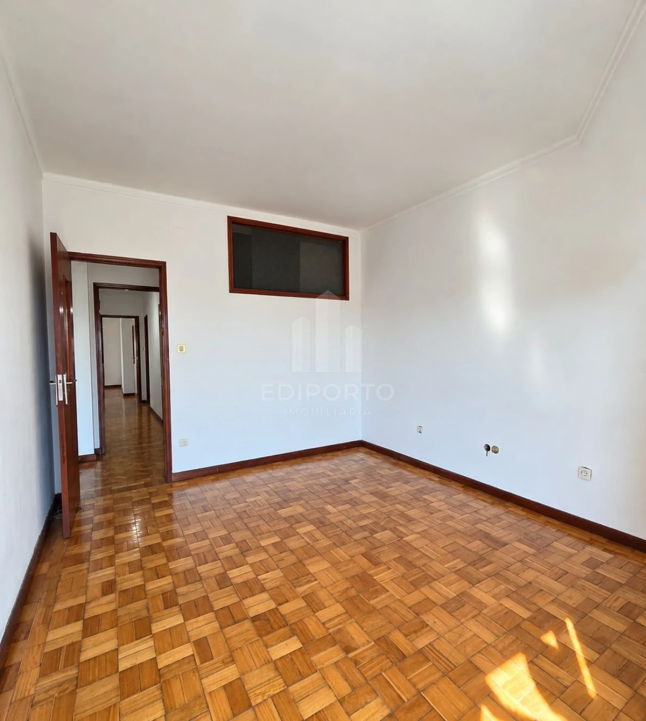 Apartamento T4 para Venda em Campanhã Foto 8