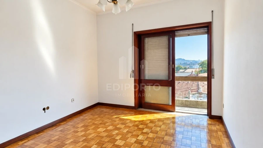 Apartamento T4 para Venda em Campanhã