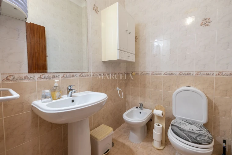 Moradia T6 para Venda em Lagos (São Sebastião e Santa Maria) Foto 22