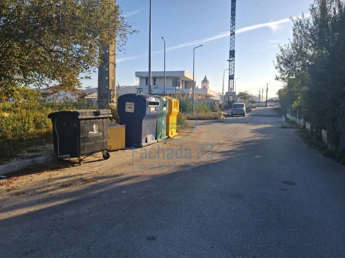 Terreno para Venda em Tornada e Salir do Porto Foto 2
