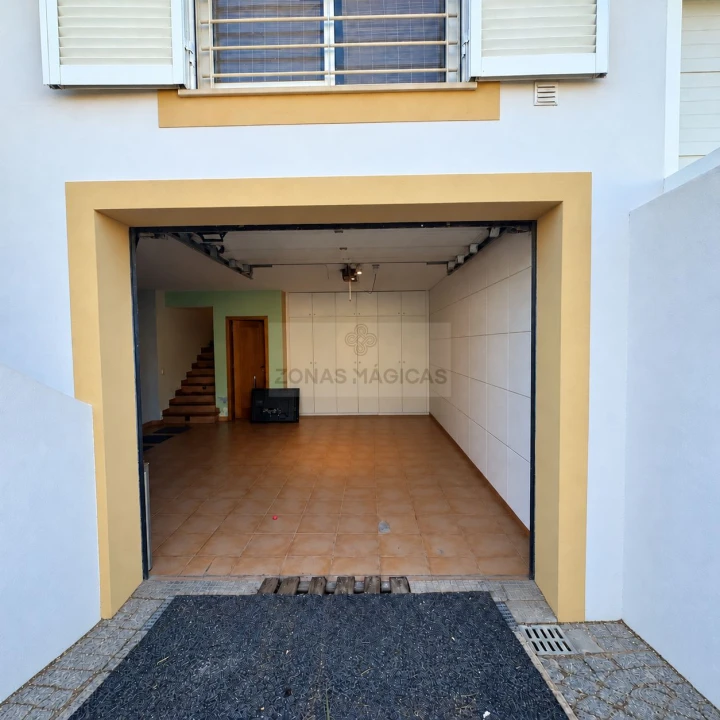 Moradia T4 para Venda em Lagos (São Sebastião e Santa Maria) Foto 17