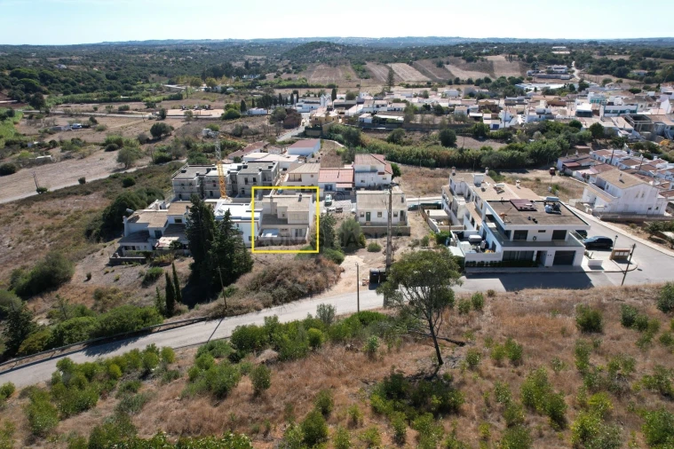 Moradia T4 para Venda em Lagos (São Sebastião e Santa Maria) Foto 13