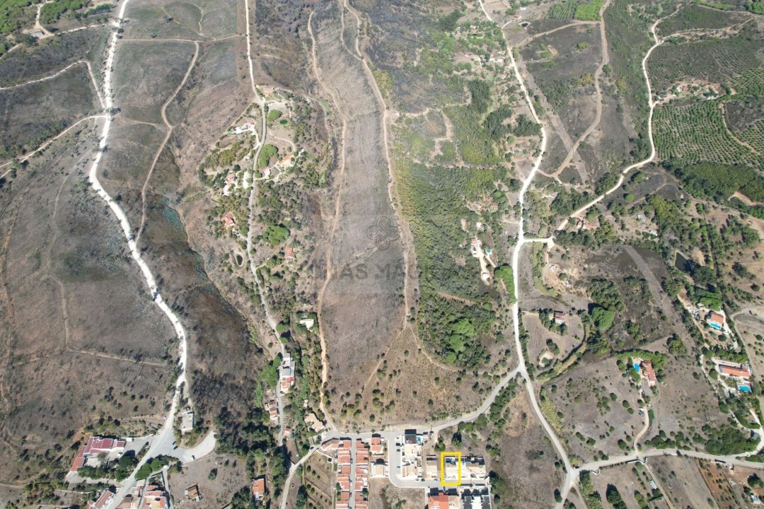 Moradia T4 para Venda em Lagos (São Sebastião e Santa Maria) Foto 3