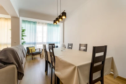 Apartamento T3 para Venda em Carnaxide e Queijas