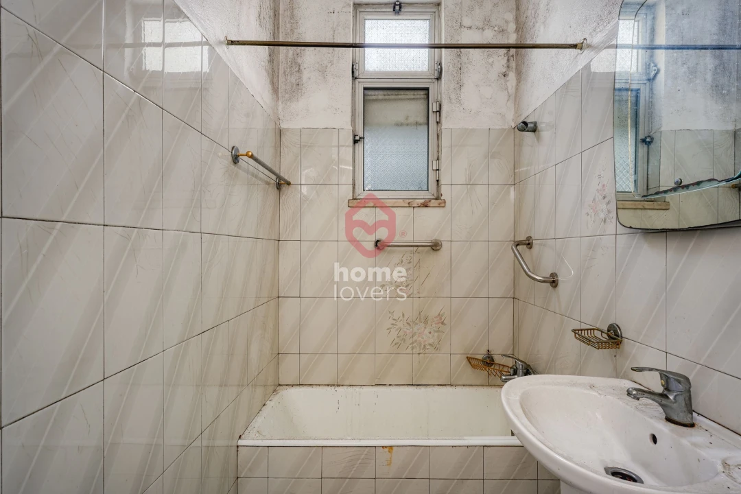 Apartamento T2 para Venda em Penha de França Foto 15