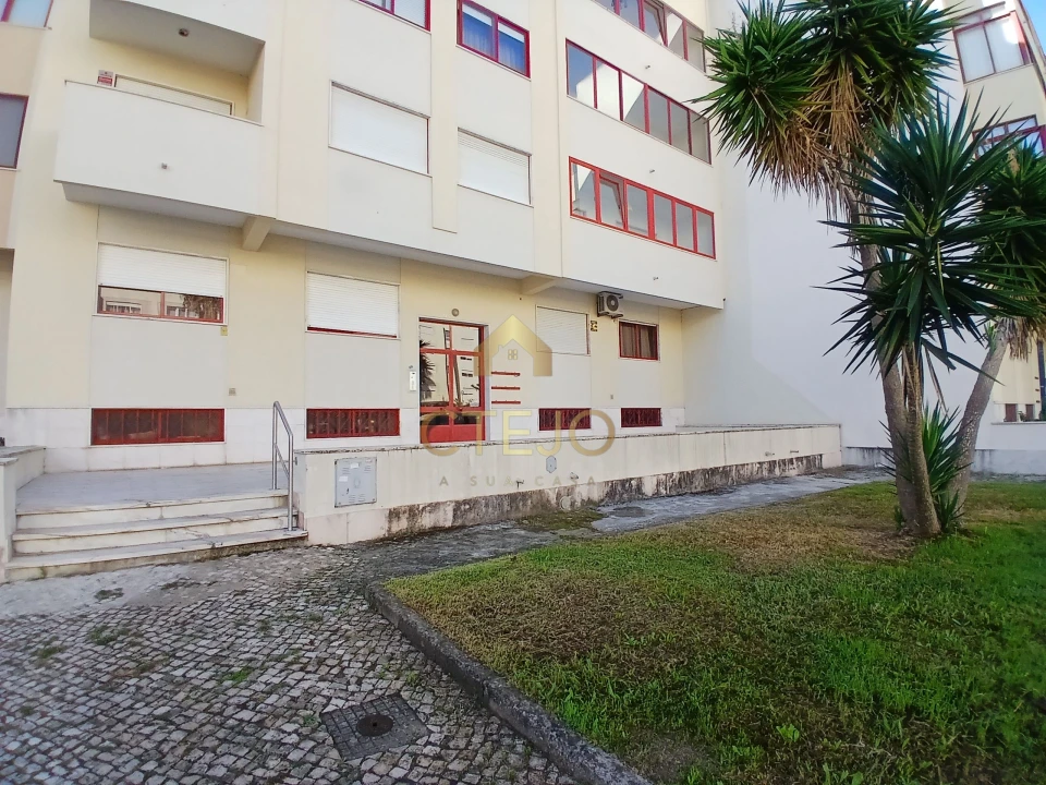 Apartamento T2 para Arrendamento em Póvoa de Santa Iria e Forte da Casa Foto 23