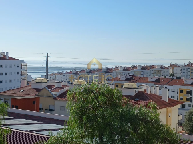 Apartamento T2 para Arrendamento em Póvoa de Santa Iria e Forte da Casa Foto 25