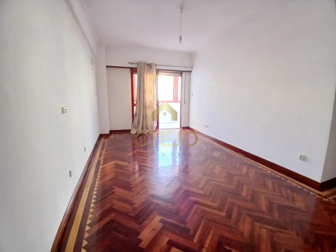 Apartamento T2 para Arrendamento em Póvoa de Santa Iria e Forte da Casa Foto 15