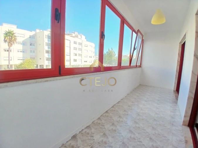 Apartamento T2 para Arrendamento em Póvoa de Santa Iria e Forte da Casa Foto 21