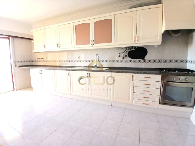 Apartamento T2 para Arrendamento em Póvoa de Santa Iria e Forte da Casa Foto 6