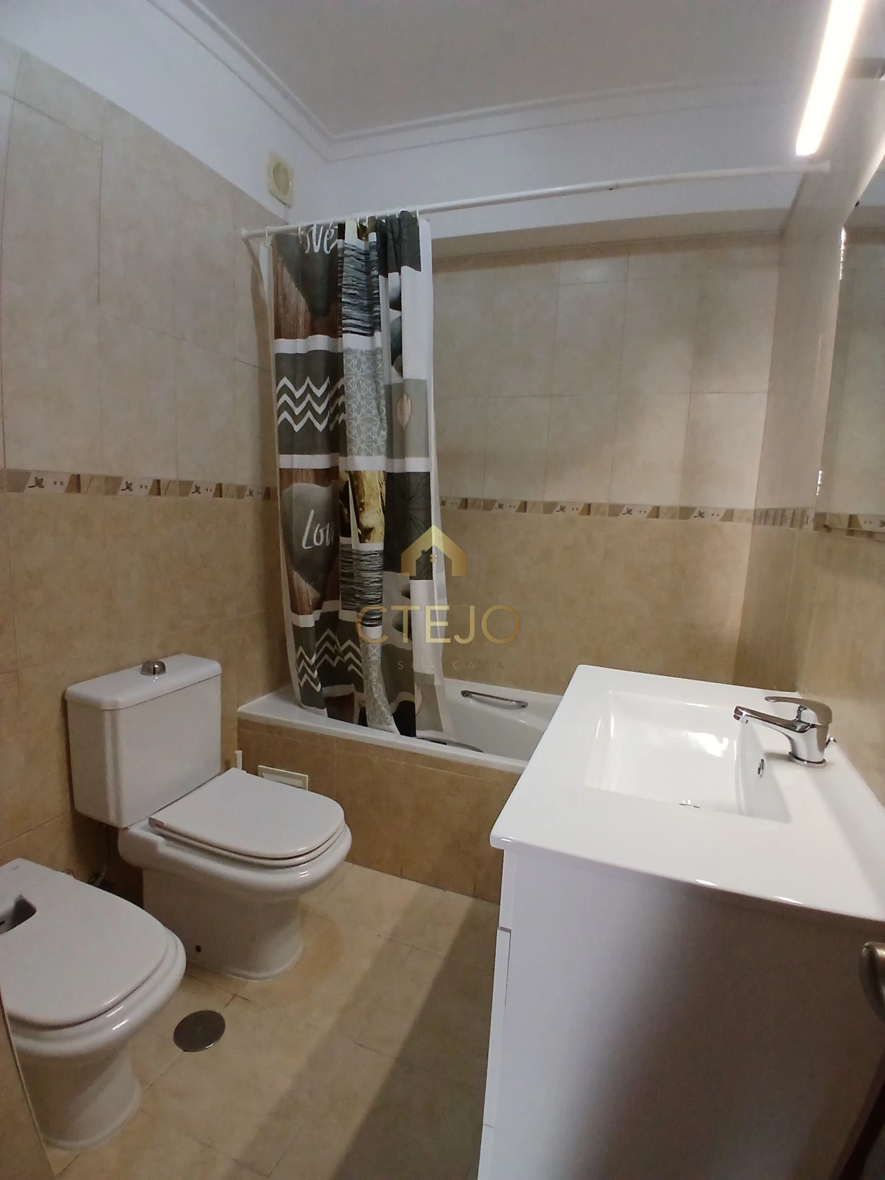Apartamento T2 para Arrendamento em Póvoa de Santa Iria e Forte da Casa Foto 18