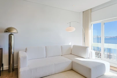 Apartamento T2 para Venda em Algés, Linda-A-Velha e Cruz Quebrada-Dafundo