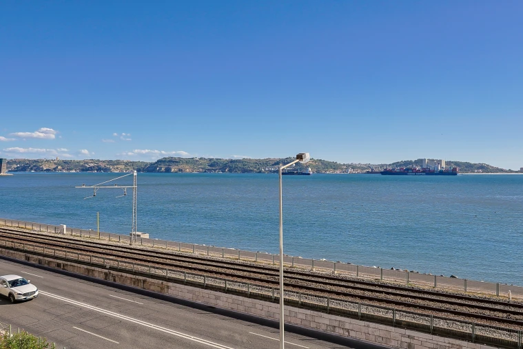 Apartamento T2 para Venda em Algés, Linda-A-Velha e Cruz Quebrada-Dafundo Foto 27