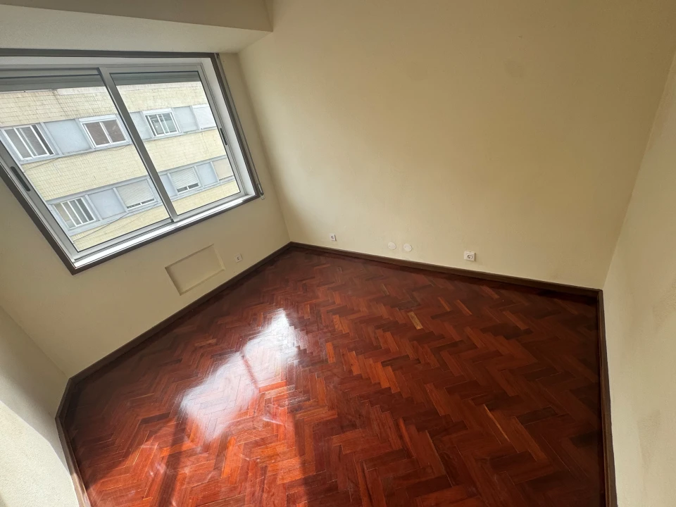 Apartamento T4 para Venda em Bonfim Foto 10