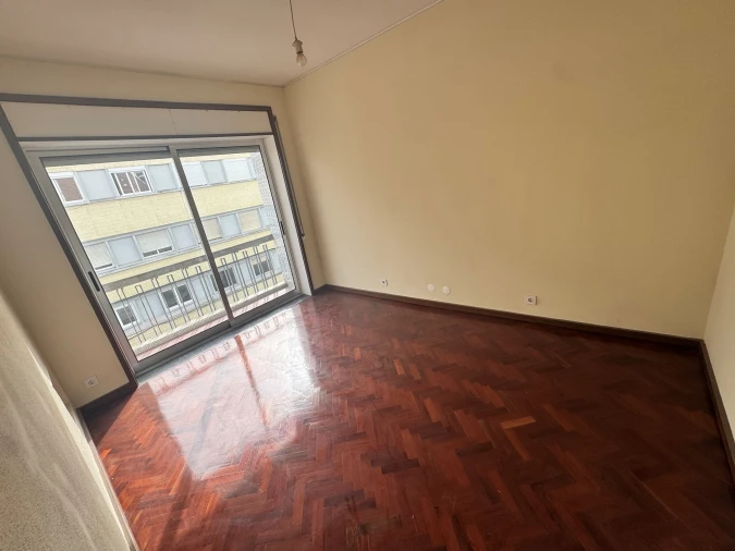 Apartamento T4 para Venda em Bonfim Foto 8
