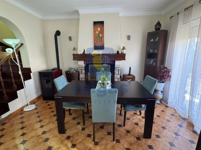 Moradia T3 para Venda em Olho Marinho Foto 5