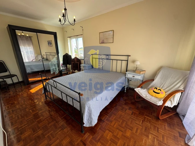 Moradia T3 para Venda em Olho Marinho Foto 22