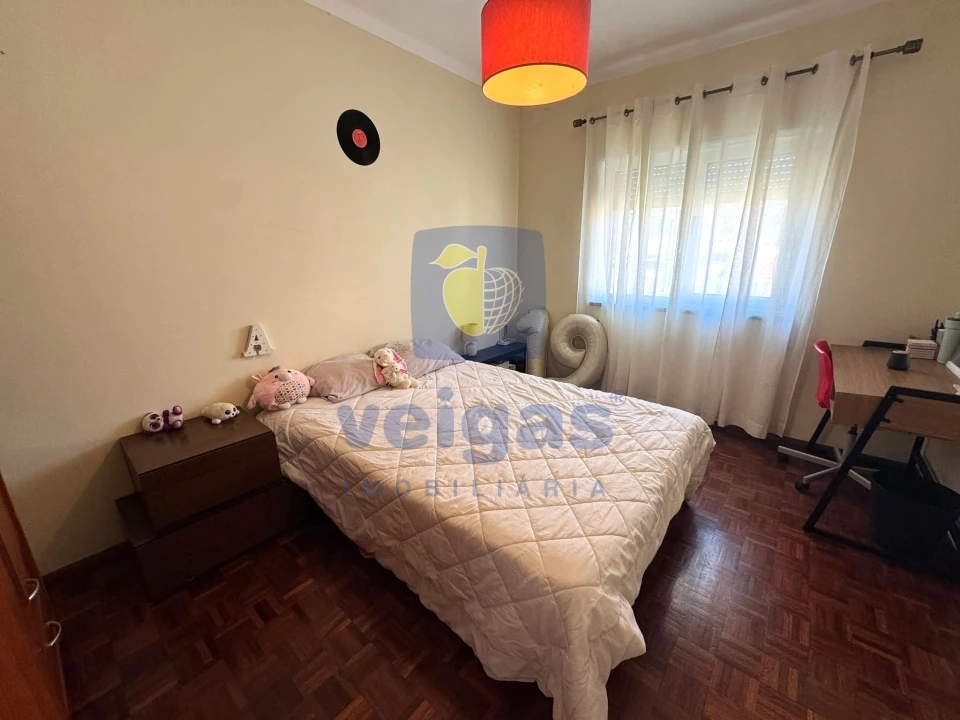 Moradia T3 para Venda em Olho Marinho Foto 18