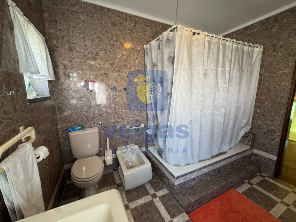 Moradia T3 para Venda em Olho Marinho Foto 27