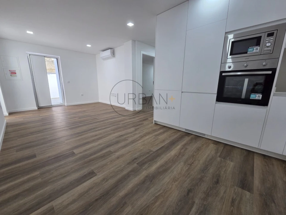 Apartamento T1 para Venda em Viseu Foto 1