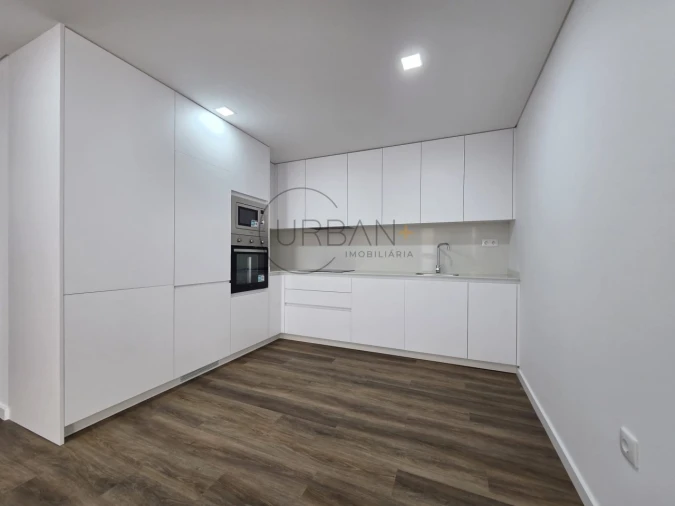 Apartamento T1 para Venda em Viseu Foto 2