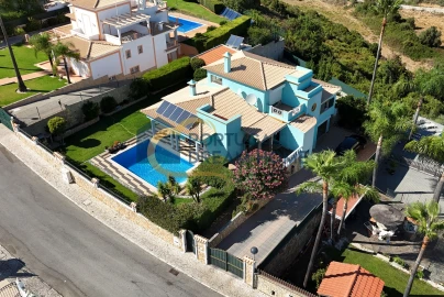 Moradia T3 para Venda em Albufeira e Olhos de Água