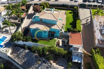 Moradia T3 para Venda em Albufeira e Olhos de Água