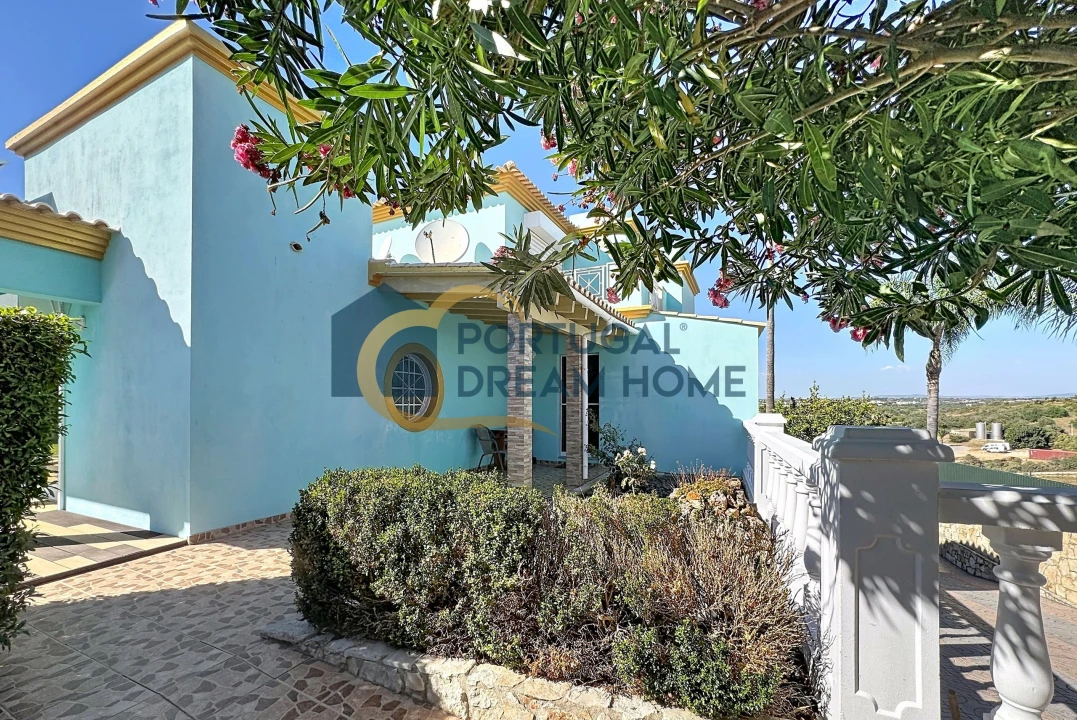 Moradia T3 para Venda em Albufeira e Olhos de Água Foto 2