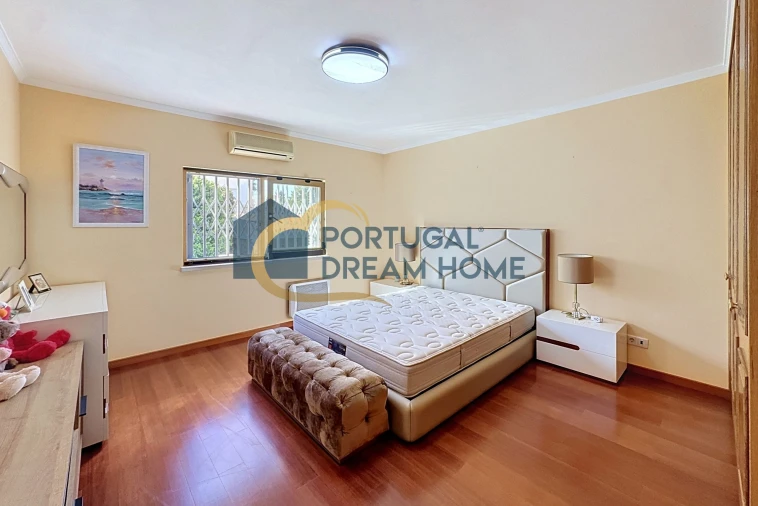 Moradia T3 para Venda em Albufeira e Olhos de Água Foto 16