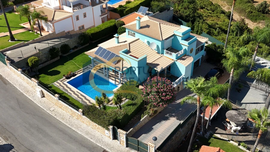 Moradia T3 para Venda em Albufeira e Olhos de Água