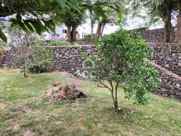 Moradia T4 para Venda em São Mateus da Calheta
