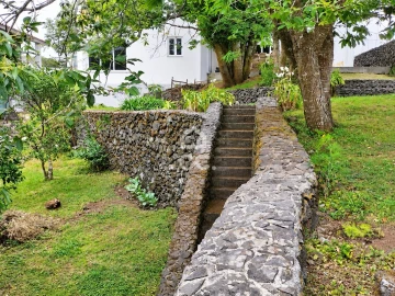 Moradia T4 para Venda em São Mateus da Calheta