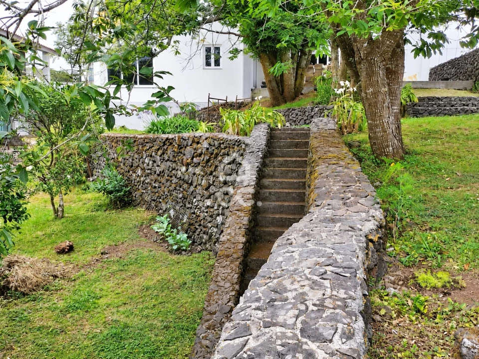 Moradia T4 para Venda em São Mateus da Calheta Foto 25