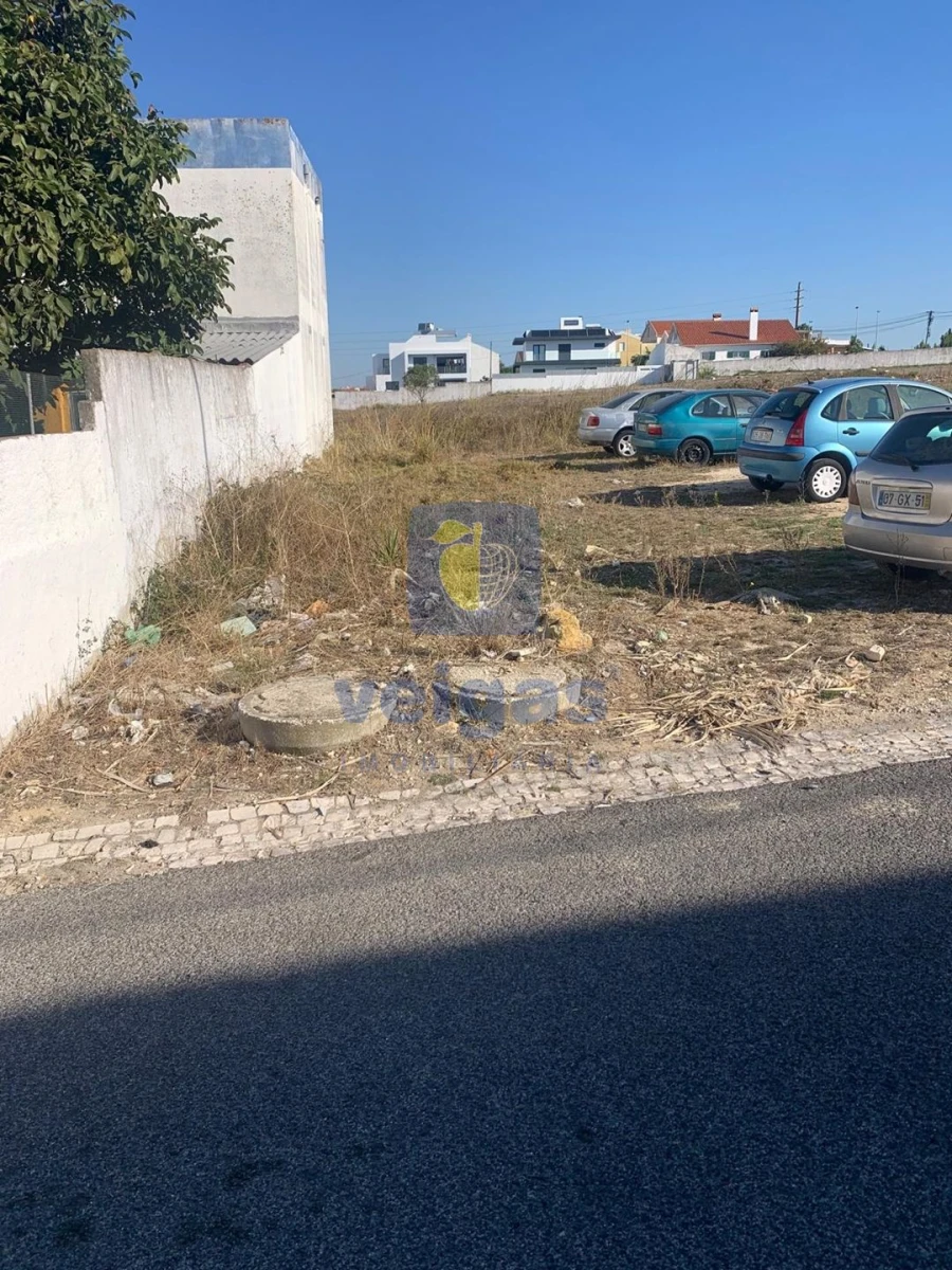 Terreno para Venda em São Domingos de Rana Foto 4
