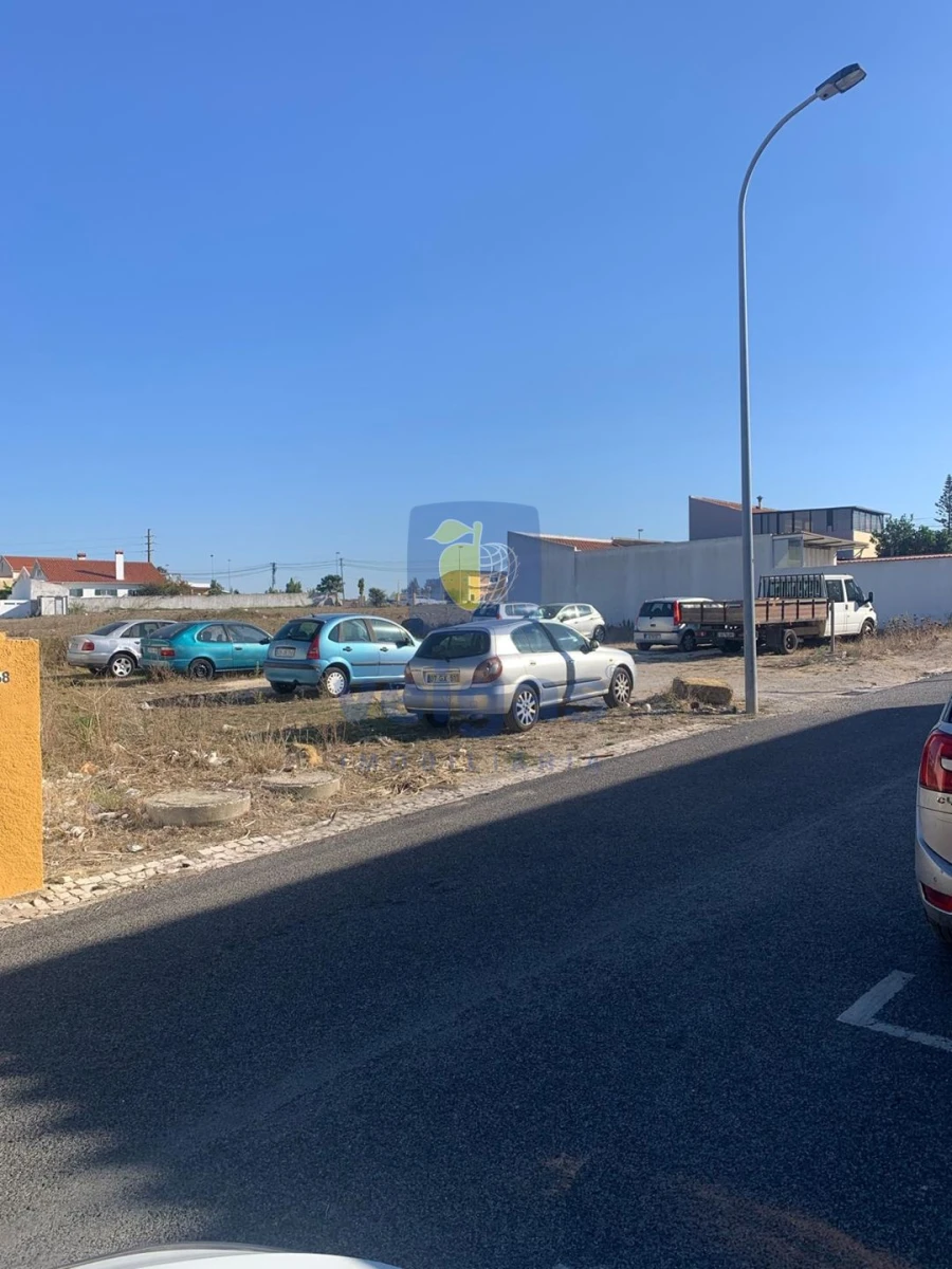 Terreno para Venda em São Domingos de Rana Foto 3