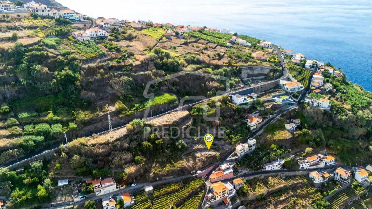 Terreno para Venda em Calheta Foto 3