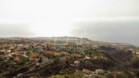 Terreno para Venda em Santa Cruz