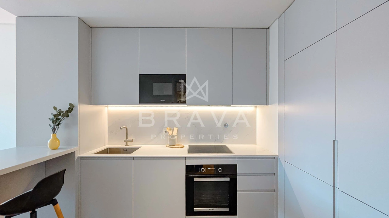 Apartamento T1 para Venda em Quarteira Foto 6