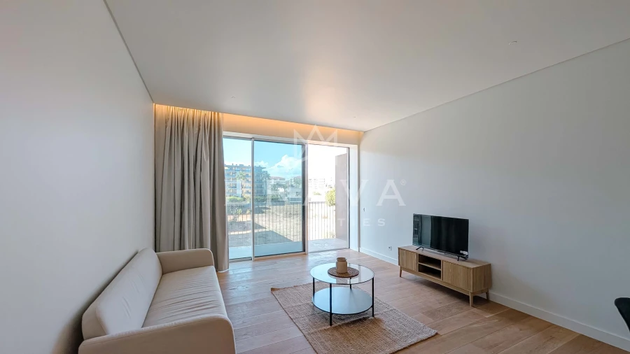 Apartamento T1 para Venda em Quarteira Foto 2